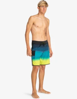 BILLABONG 73 FADE PRO PERFORMANCE BOARSHORTS 19" -Surfcorner Store billabong 73 fade pro performance boardshorts 6
