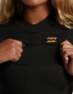 BILLABONG 5/4 SYNERGY CHEST ZIP WETSUIT FOR WOMEN 15 BILLABONG 5/4 SYNERGY CHEST ZIP WETSUIT FOR WOMEN -Surfcorner Store billabong synergy 4 3 frontzip muta donna 6 1