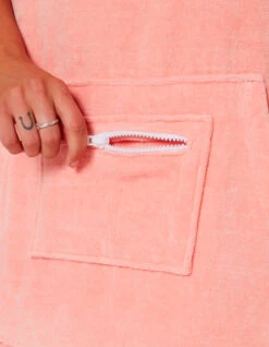 OCEAN & EARTH LADIES HOODED PONCHO PINK -Surfcorner Store ocean earth ladies hooded poncho in spugna donna pink 2