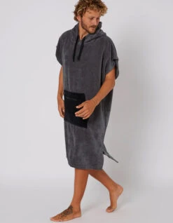 OCEAN & EARTH BREAK PONCHO CHARCOAL -Surfcorner Store ocean earth poncho in spugna charcoal 1