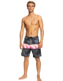 QUIKSILVER BOARDSHORT HIGHLITE ARCH 19" SHOCKING PINK -Surfcorner Store quiksilver boardshort highlite arch 19 shocking pink 2