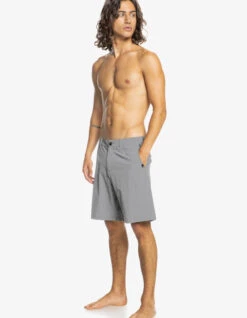 QUIKSILVER WALKSHORT UNION HEATHER AMPHIBIAN 19" -Surfcorner Store quiksilver boardshort union heather amphibian 19 1