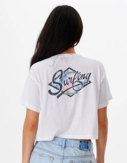 RIP CURL PSYCHEDELIC DREAMS SHORT SLEEVE CROP TEE