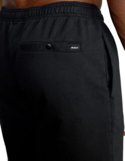 RVCA VA ESSENTIAL SWEATSHORT -Surfcorner Store rvca va essential sweatshort 18 5 pantaloncini