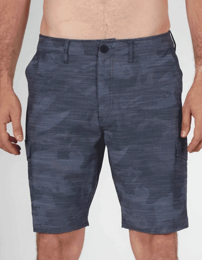 SALTY CREW DRIFTING 2 CARGO HYBRID WALKSHORT 20" BLACK CAMO - Image 2