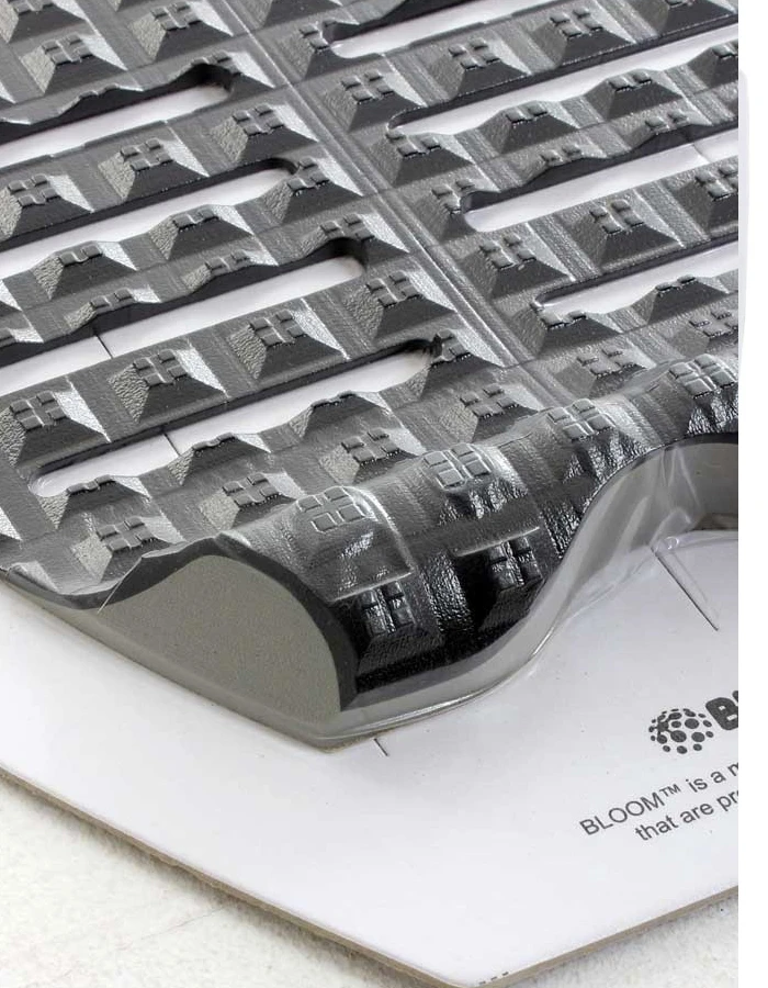 SLATER DESIGNS 4 PIECE TRACTION FLAT PAD BLACK 4 SLATER DESIGNS 4 PIECE TRACTION FLAT PAD BLACK - Image 2