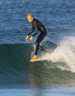 TORQ TET 9'1" LONGBOARD PINLINE COLOR RAIL RED -Surfcorner Store torq tet 8 6 longboard pinline denim blue 3 1 1 1